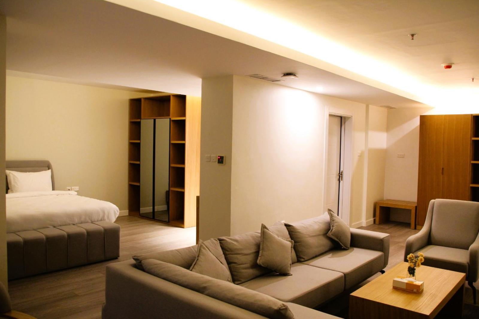 Plaza Athenee Hotel Kuwait City Exterior foto